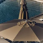 Palace & 5*