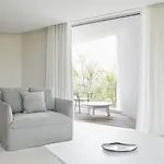 Palace & Hotel 5*