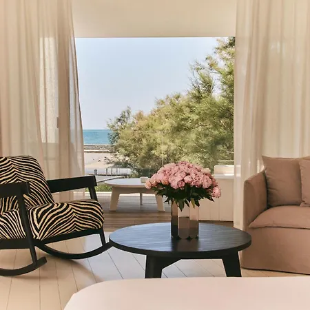 Palace & Hotel 5*